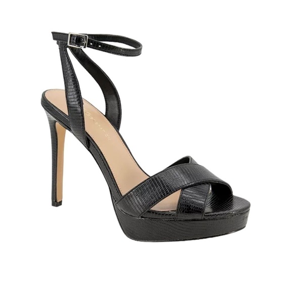 NWT BCBGeneration Black Niada Ankle Straps Platform 4" Heels Pumps Size 7.5 - Picture 1 of 16